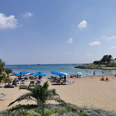 Апартаменты Relax By The Sea