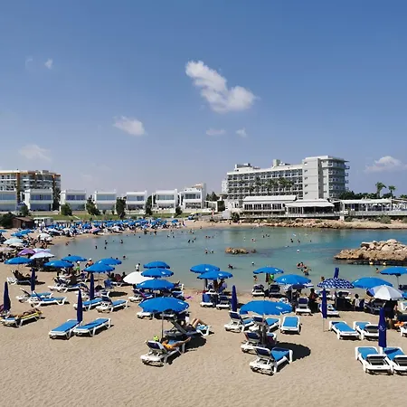 Апартаменты Relax By The Sea *